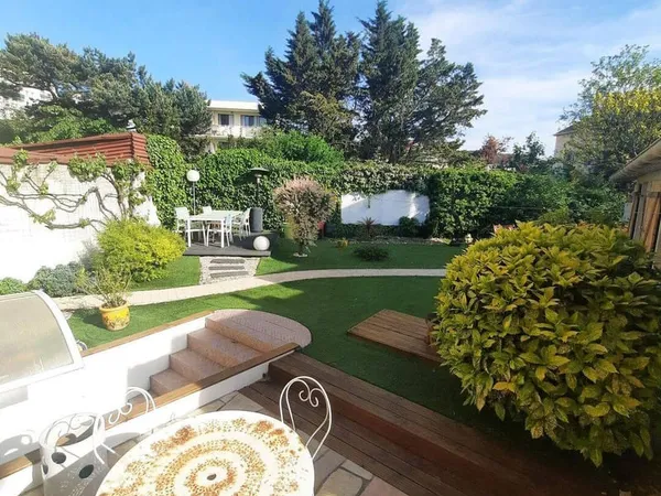 Maison 5 pièces 137 m²