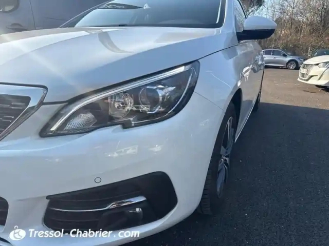 Peugeot 308 sw puretech 130ch s&amp;s eat8 allure — photo 14
