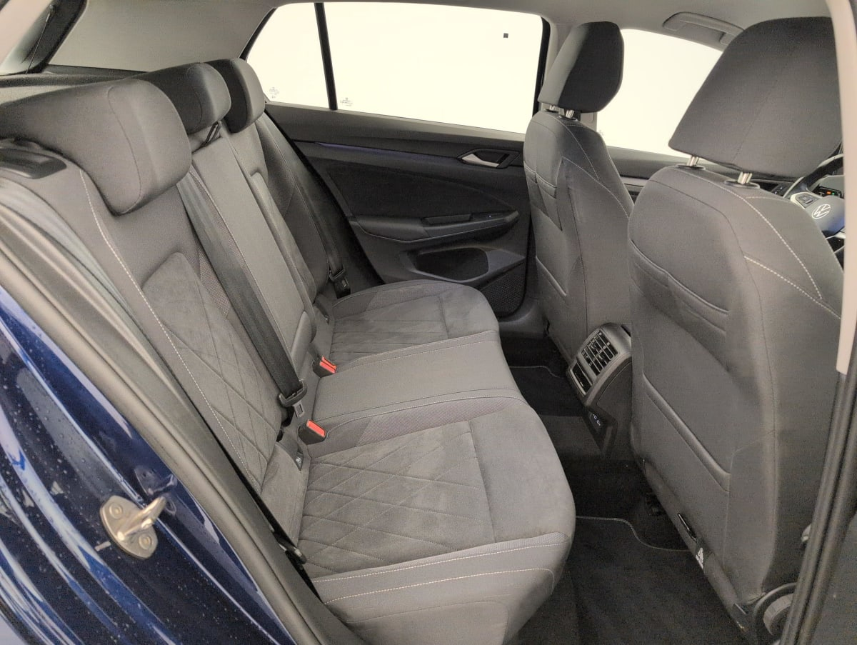 Volkswagen Golf 8 — photo 10