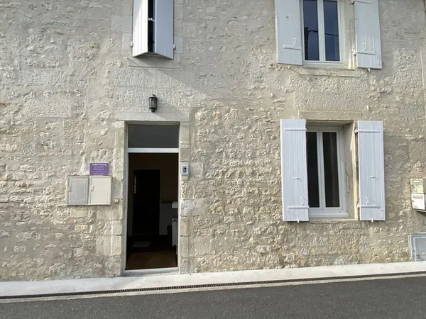 Commerce 4 pièces 90 m²