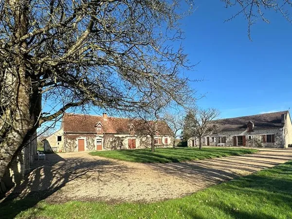 Magnifique bien sur la commune de Vicq Sur Nahon