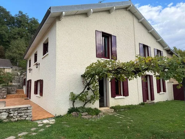 Maison 6 pièces 207 m²