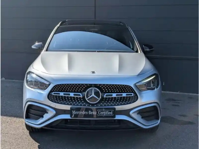 Mercedes Gla 250 e hybrid eq — photo 8