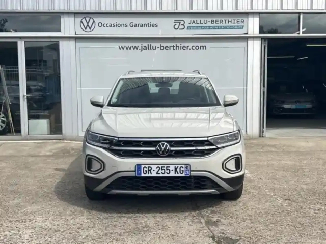 Volkswagen T-Roc 1.5 tsi evo 150ch style dsg7 — photo 5
