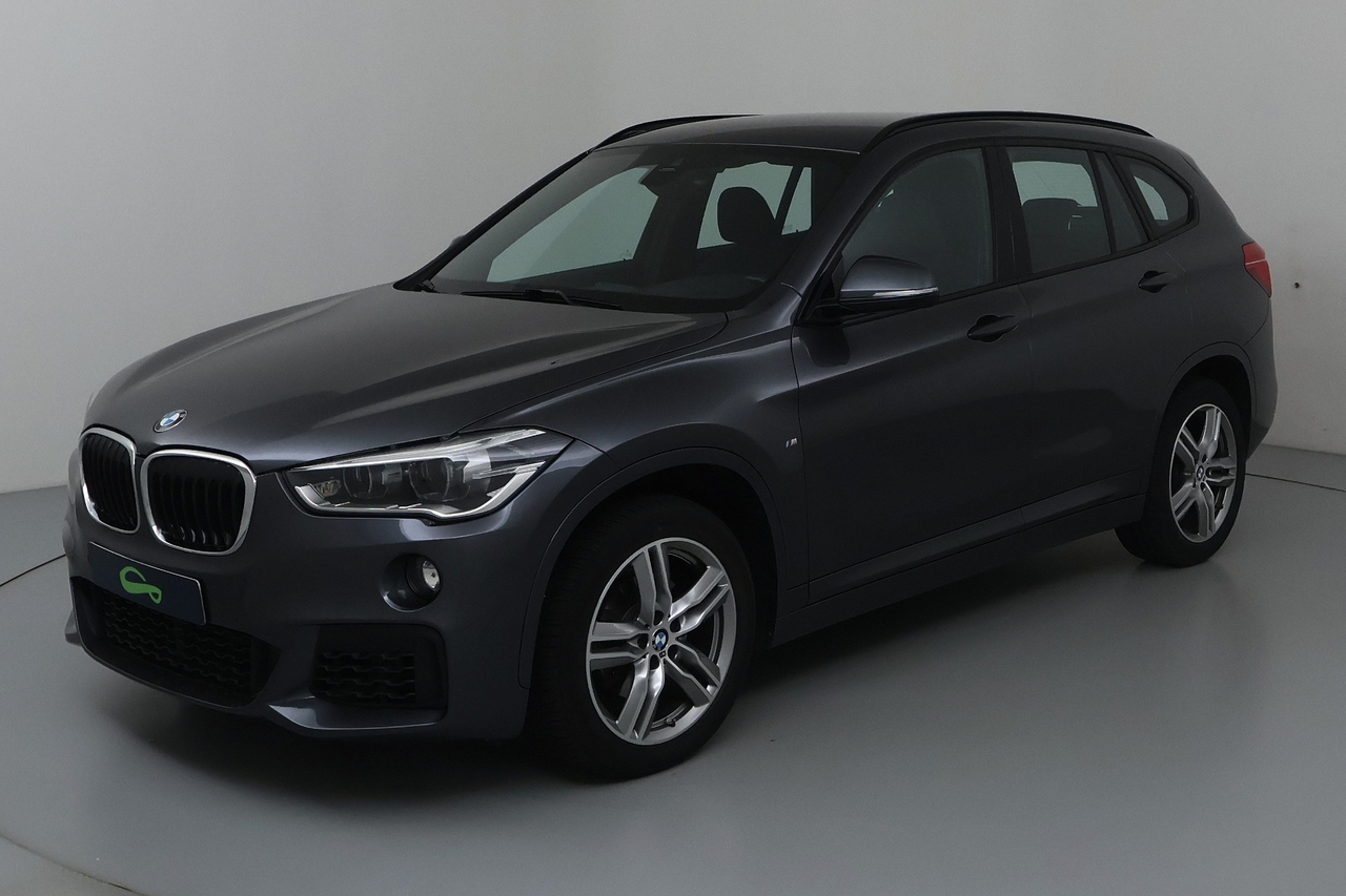 BMW X1 — photo 1