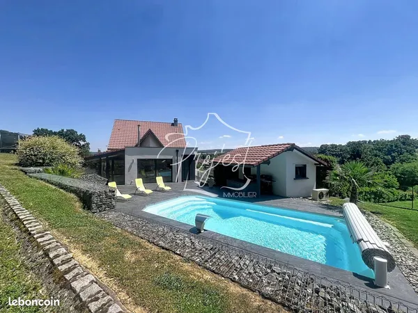Maison 8 pièces 171 m²
