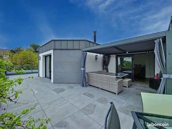 Maison 5 pièces 215 m²