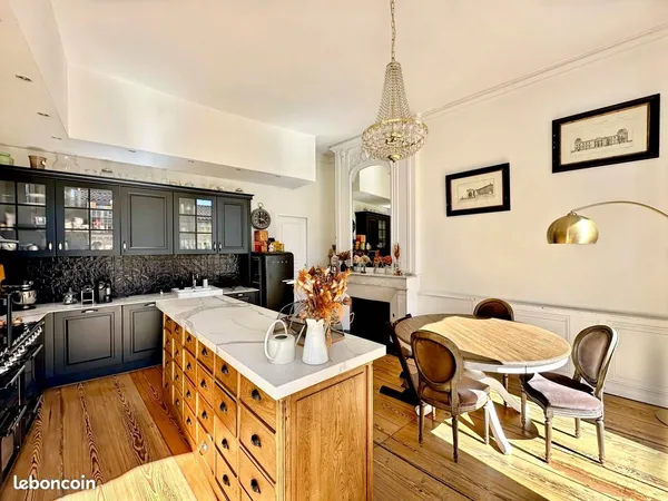 Appartement 4 pièces 133 m²