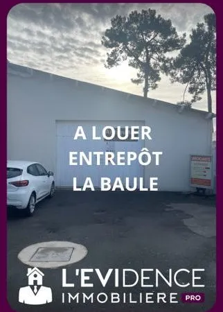 A louer, local de stockage/entrepôt de 450m2 à La Baule