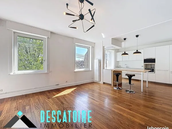 Maison 6 pièces 210 m²