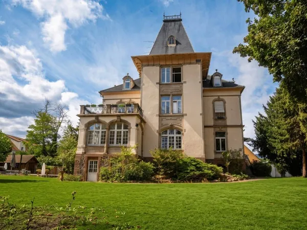 Maison 15 pièces 459 m²
