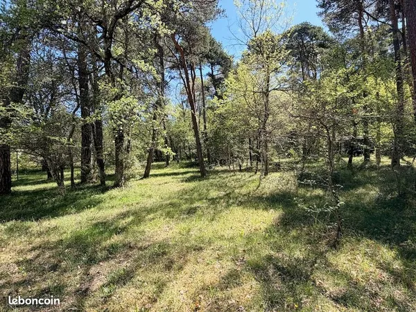 Terrain 881 m² Plan D Aups Sainte Baume