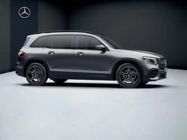 Mercedes Glb 200 d amg line — photo 18
