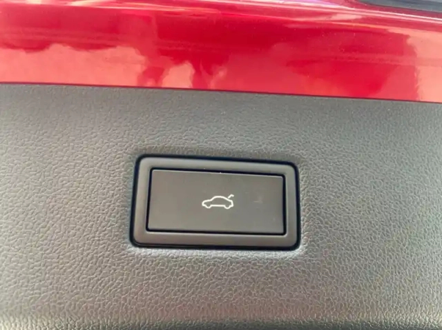 Ford Explorer 170ch standard range 52kwh pack premium rwd — photo 19