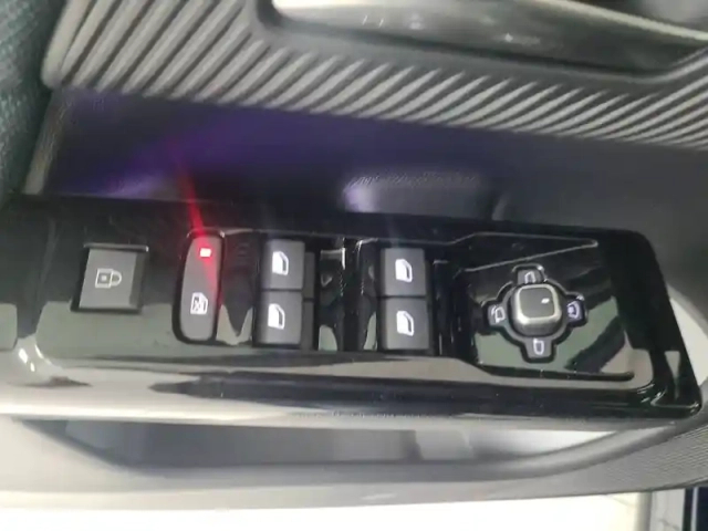 Citroën C5 Aircross hybride 145 ch e-dcs6 — photo 24