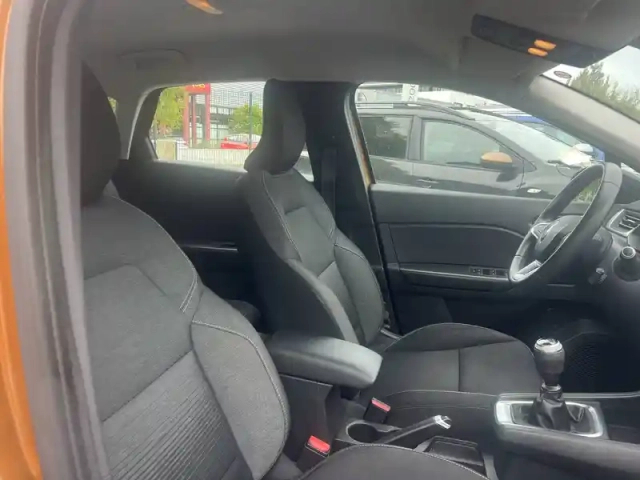Renault Captur tce 90 - 21 — photo 13