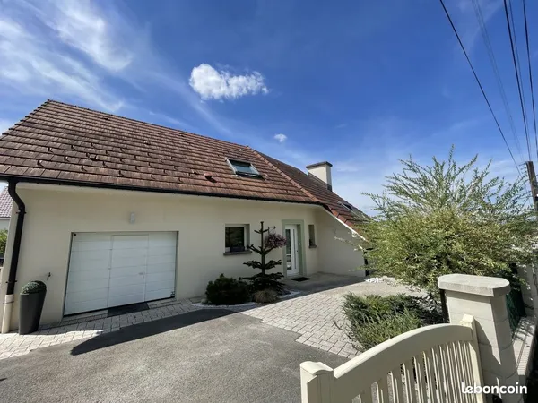 Propriété 6 pièces 150 m²