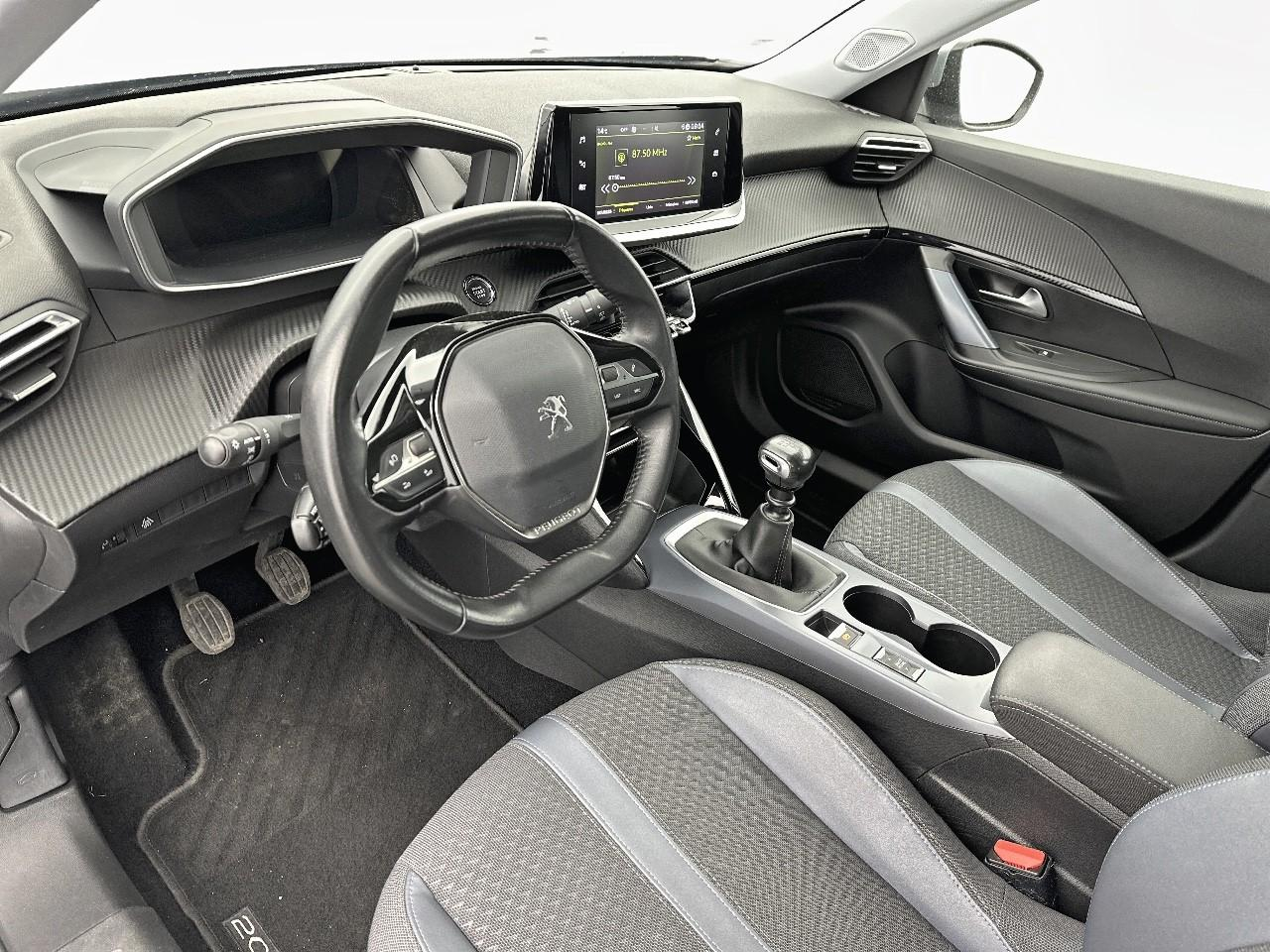 Peugeot 2008 puretech 130 s&s bvm6 allure — photo 9