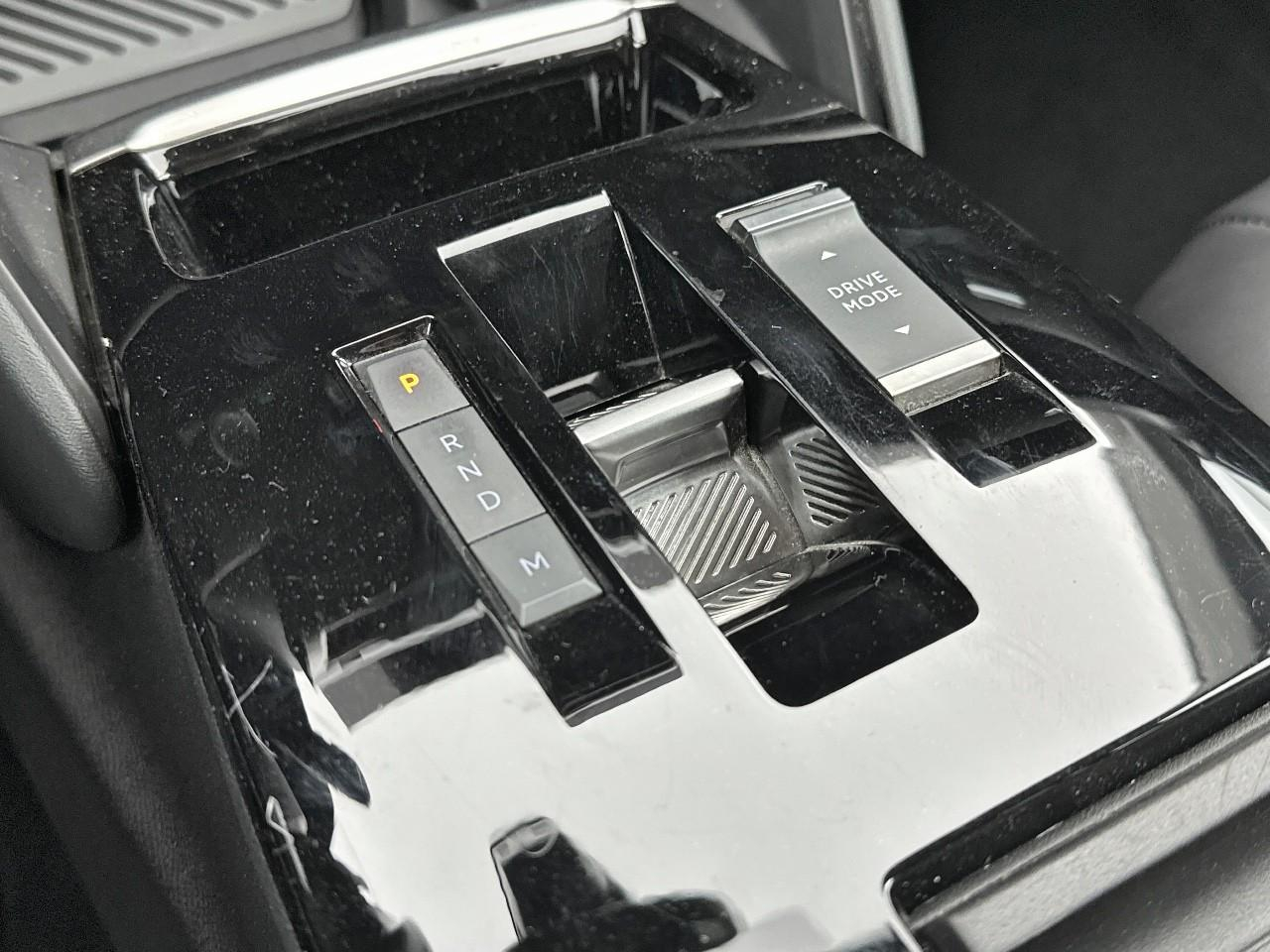 Citroën C4 puretech 130 s&s eat8 shine pack — photo 33