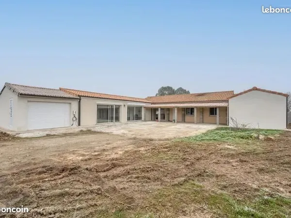Maison 5 chambres avec piscine intérieure