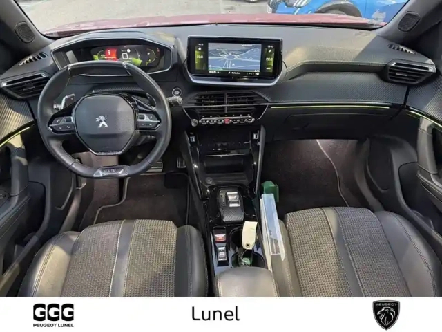 Peugeot 2008 puretech 130 s&amp;s eat8 — photo 30