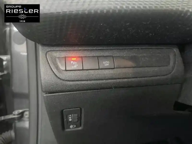 Peugeot 2008 puretech 82ch bvm5 — photo 22