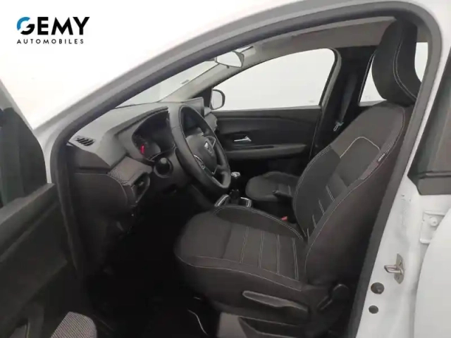 Dacia Sandero tce 90 - 22 — photo 24