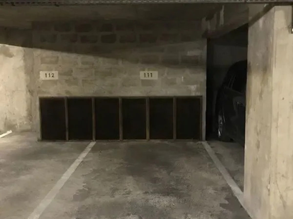 Bel emplacement sécurisé Chardon Lagache