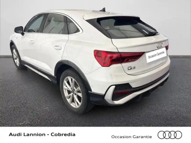 Audi Q3 sportback 35 tdi 150ch s line s tronic 7 — photo 4