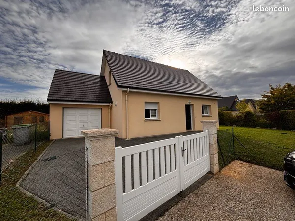 Maison Gueudry 2017 - 91 m² - 3 chambres - Garage - Terrain 544 m² - Barentin