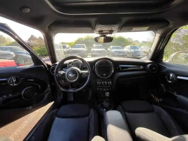 Mini Mini 5 portes cooper 136ch blackfriars — photo 12