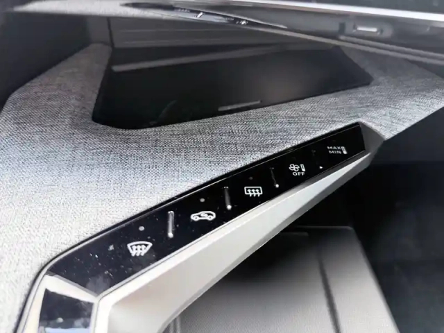 Peugeot 3008 plug-in hybrid 195 e-dcs7 — photo 52