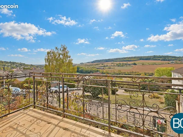 Maison 8 pièces 150 m²