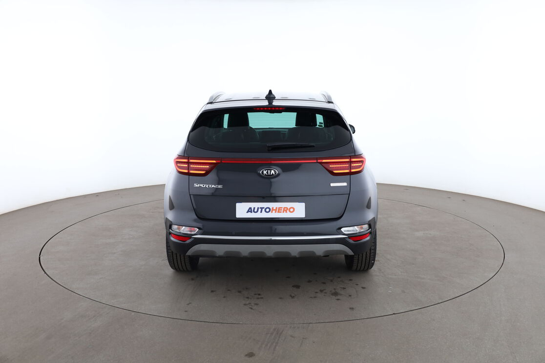 Kia Sportage 1.6 CRDi MHEV Design 2WD DCT7 — photo 4