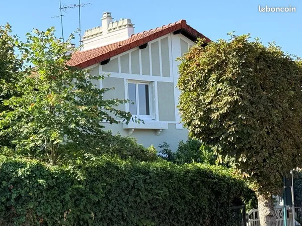 Maison rénovée dans le quartier prisé du Petit Val à Sucy-en-Brie