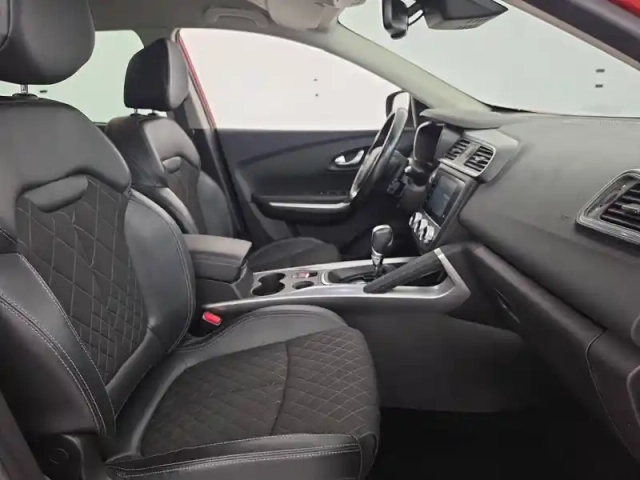 Renault Kadjar blue dci 115 edc — photo 26
