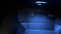 Peugeot 3008 HYBRID 225ch Allure Pack e-EAT8 — photo 30