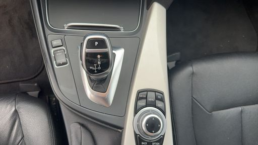 BMW Serie 3 2.0 320d 190 - Lounge – 2016 – 87840 km – Diesel – Boîte Automatique — photo 25
