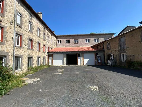 Grand garage, local pro