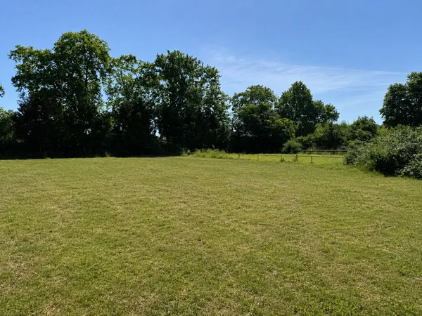 Terrain 1410 m²