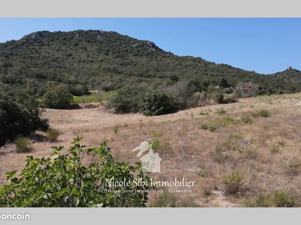 Terrain 820 m² Lansac