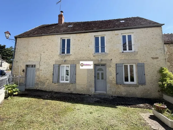 Maison en pierres restaurée avec goût - secteur Mortagne au Pe