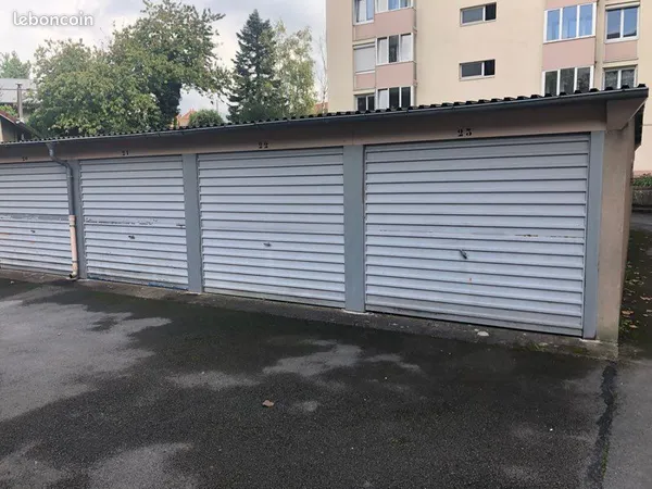 Box garage