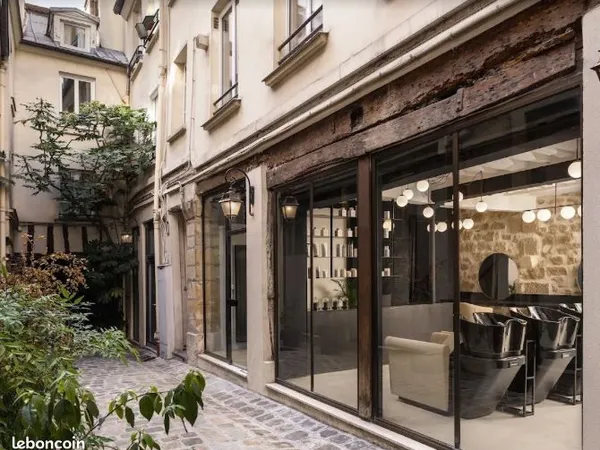 Local commercial 135 m² PARIS 03