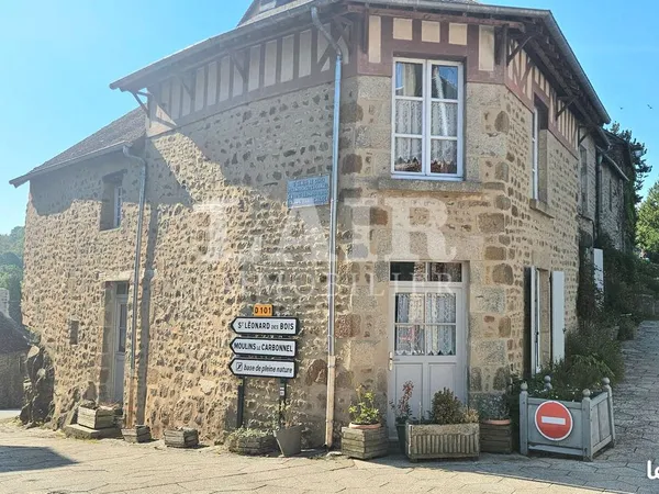Maison 10 pièces 218 m²