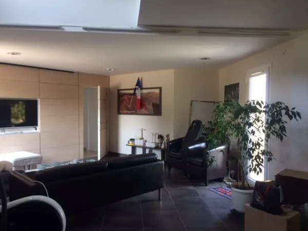 Chambre de 14m2 à louer sur Neyron