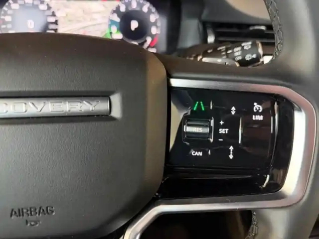 Land Rover Discovery Sport 1.5 p300e 309ch dynamic se — photo 13