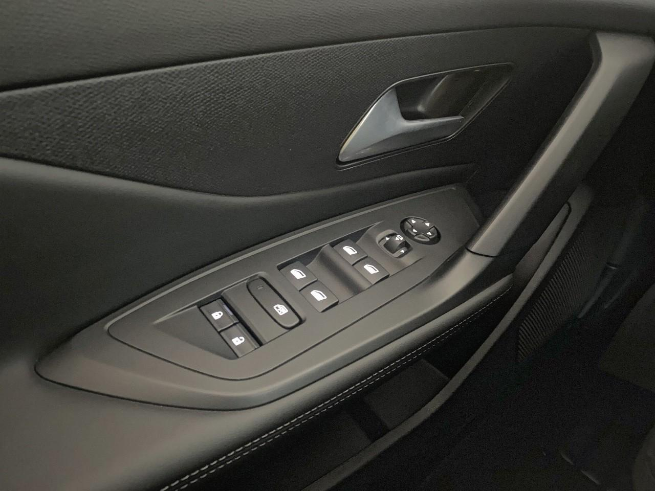 Peugeot 308 sw hybrid 145 e-dcs6 allure — photo 20