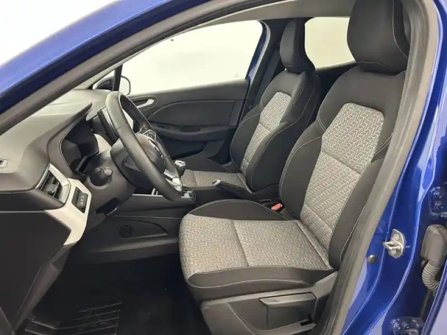 Renault Clio tce 90 — photo 18