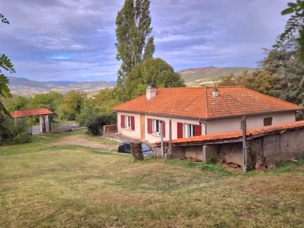 Maison à vendre 5 pièces VIC LE COMTE (63)
